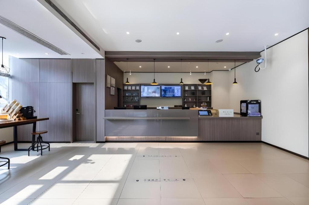 Hotel Hanting Caohejing Yishan Road