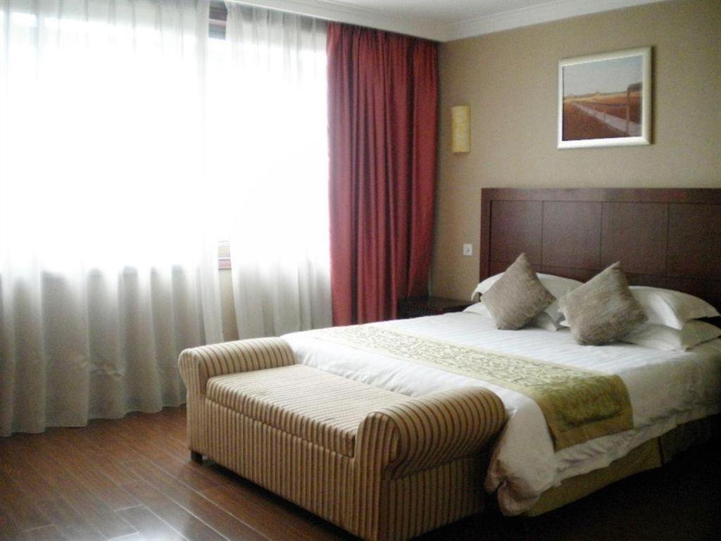Hotel Hanting Caohejing Yishan Road 2*