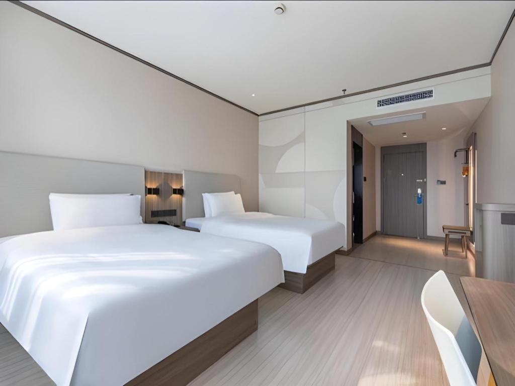 Hanting Caohejing Yishan Road Hotel